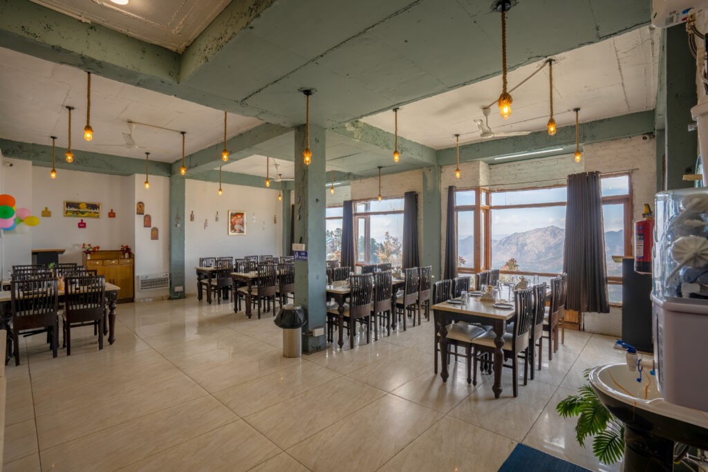 the castle villa kufri resturants