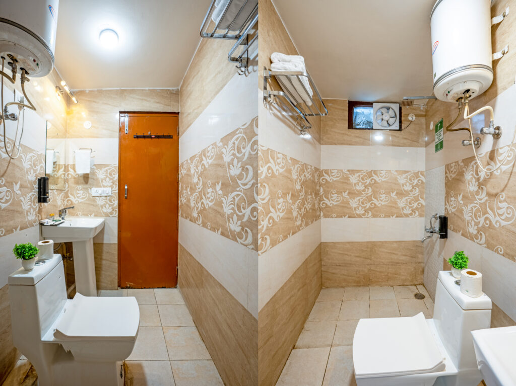 the castle villa kufri washroom